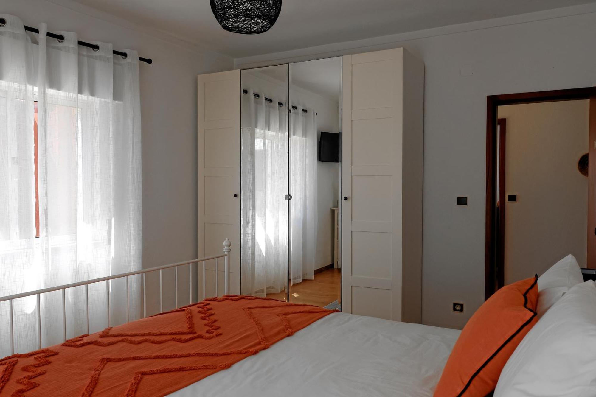 *Private Outdoor Area* 300M-Beach, Swing/No Stairs Sao Martinho do Porto Luaran gambar