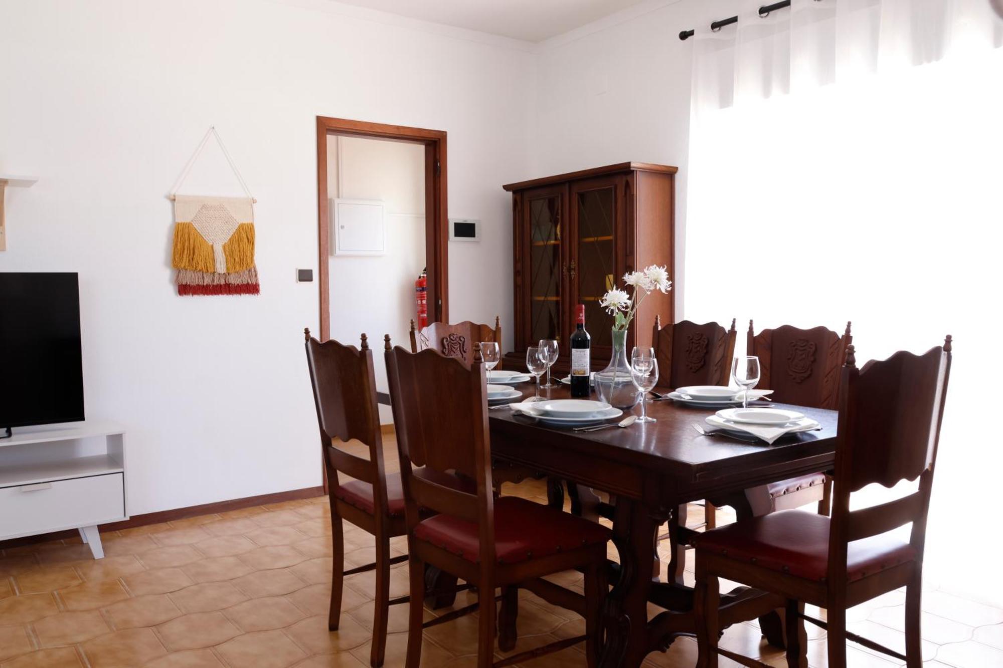 *Private Outdoor Area* 300M-Beach, Swing/No Stairs Sao Martinho do Porto Luaran gambar
